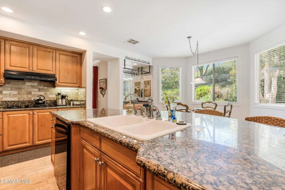 5405 Sunlight Street Simi Valley, CA 93063
