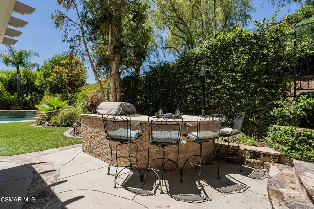 5405 Sunlight Street Simi Valley, CA 93063