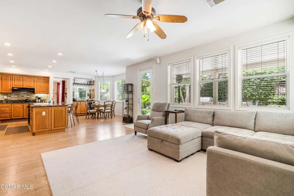 5405 Sunlight Street Simi Valley, CA 93063