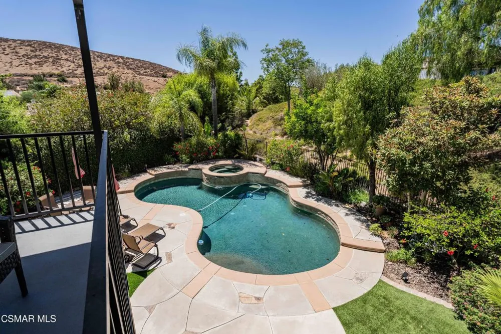 5405 Sunlight Street Simi Valley, CA 93063