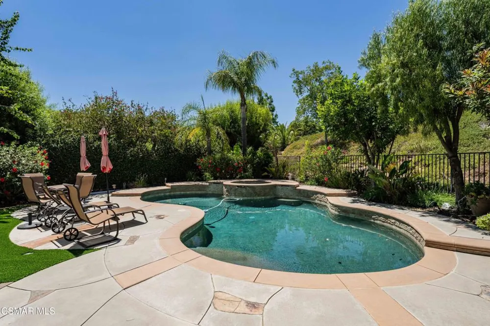 5405 Sunlight Street Simi Valley, CA 93063