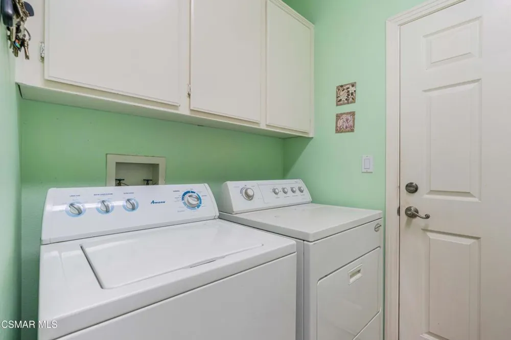 5405 Sunlight Street Simi Valley, CA 93063