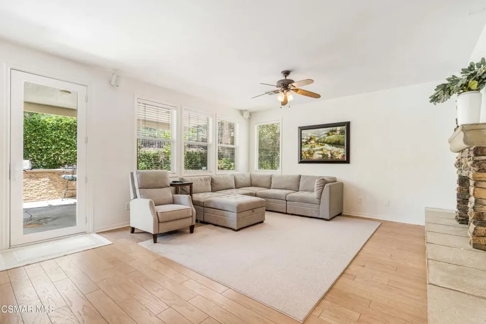 5405 Sunlight Street Simi Valley, CA 93063