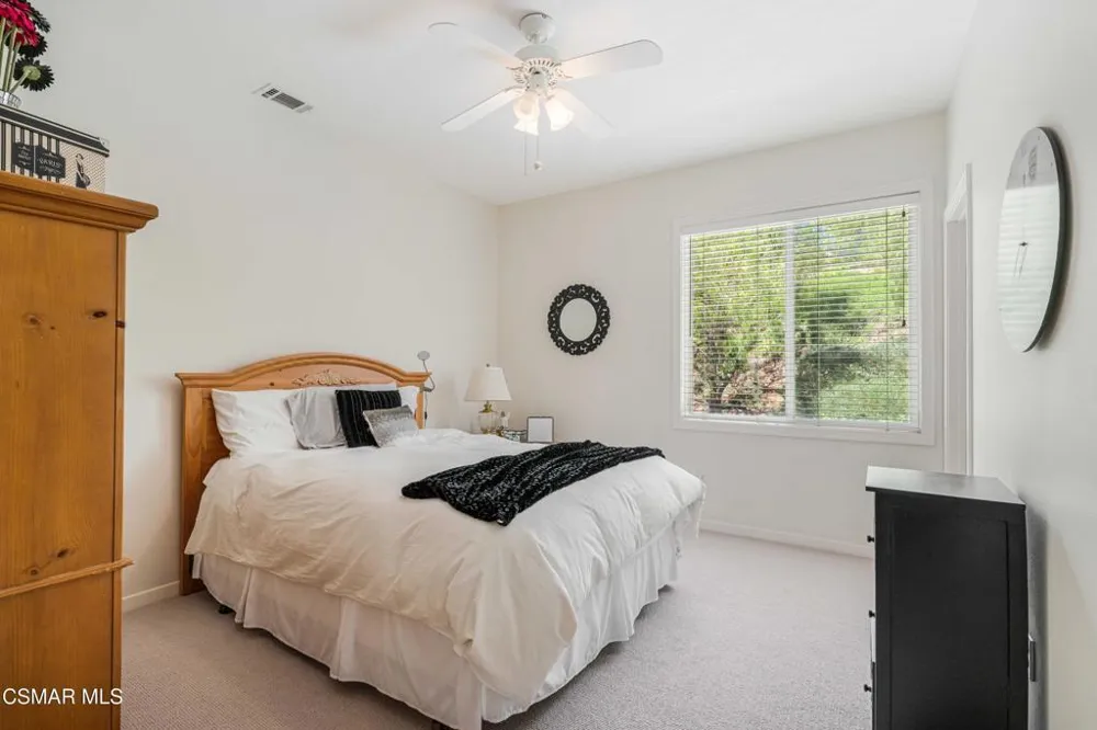 5405 Sunlight Street Simi Valley, CA 93063