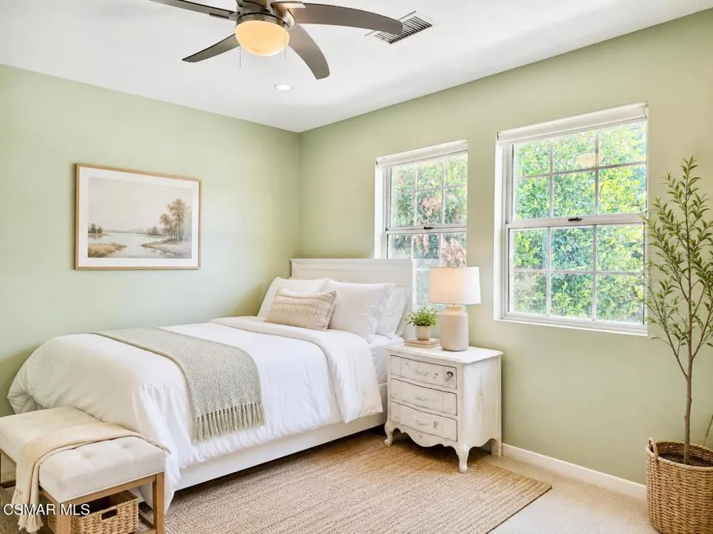 4535 Lennox Avenue Sherman Oaks, CA 91423