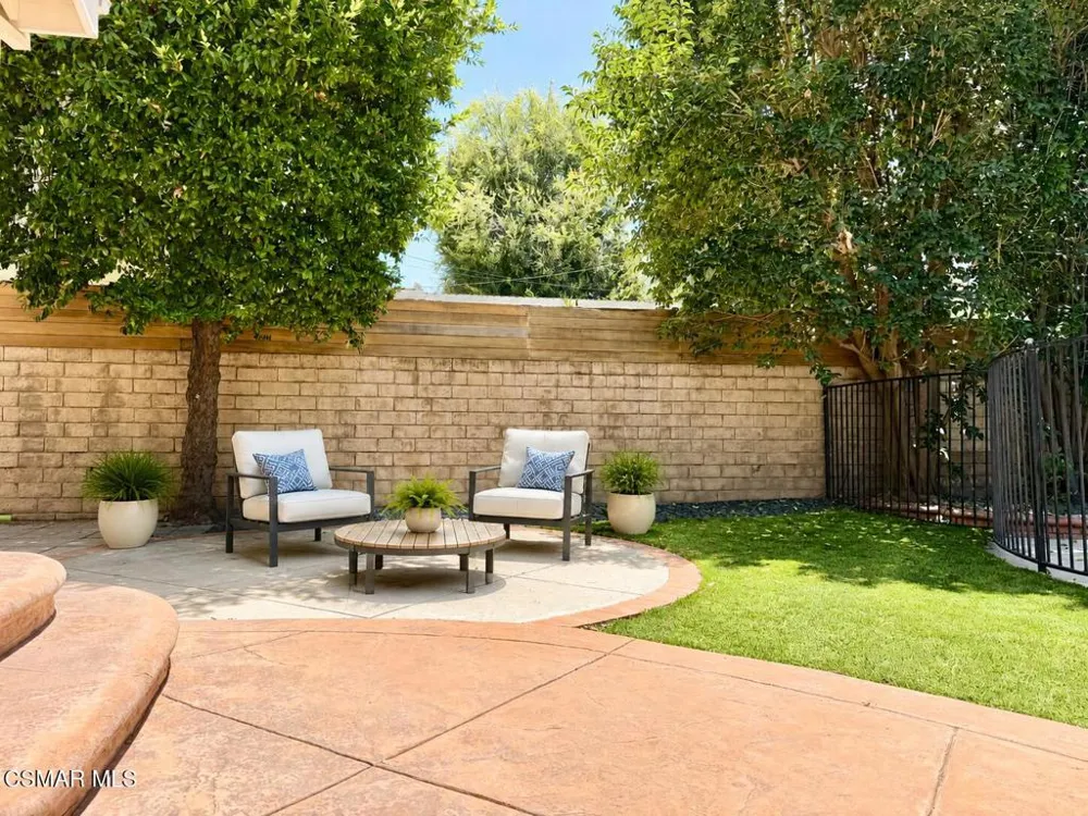 4535 Lennox Avenue Sherman Oaks, CA 91423