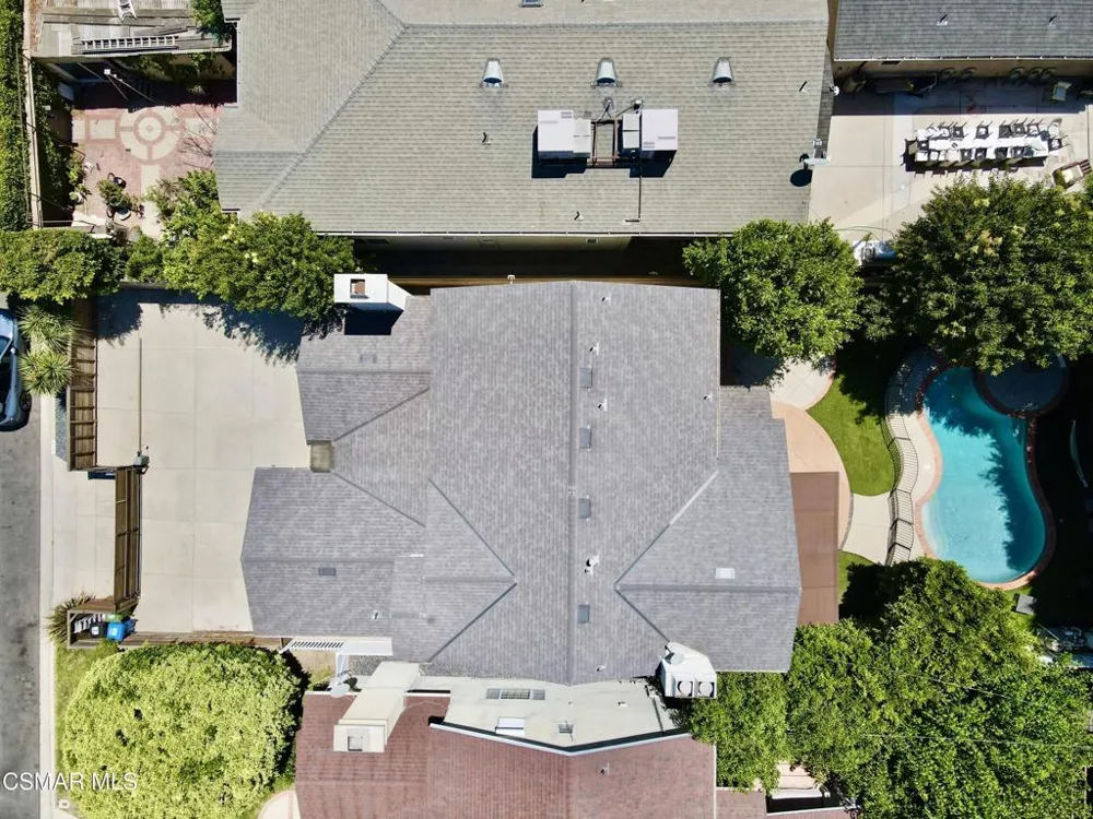 4535 Lennox Avenue Sherman Oaks, CA 91423
