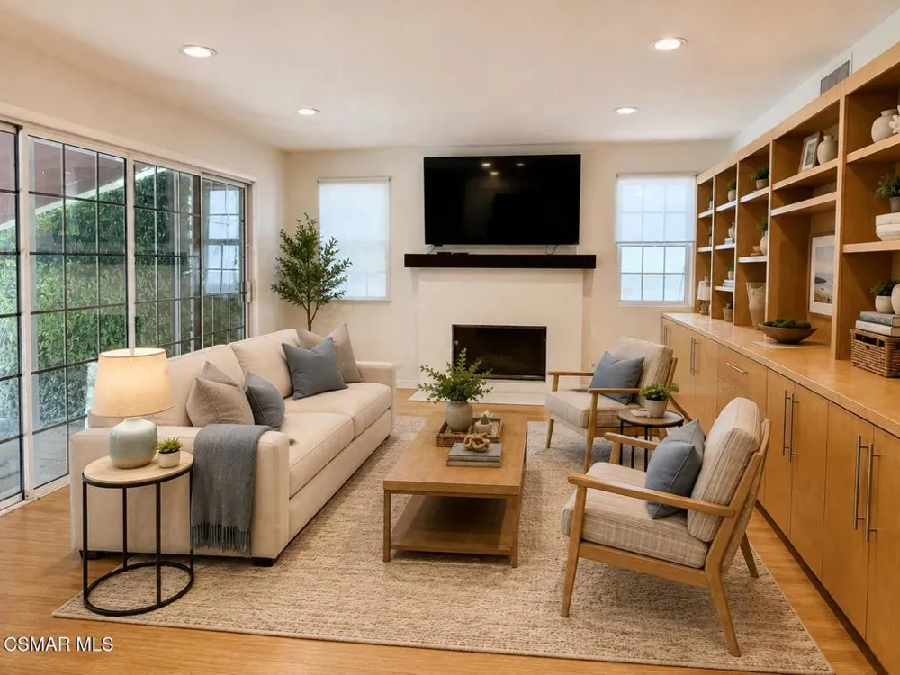 4535 Lennox Avenue Sherman Oaks, CA 91423