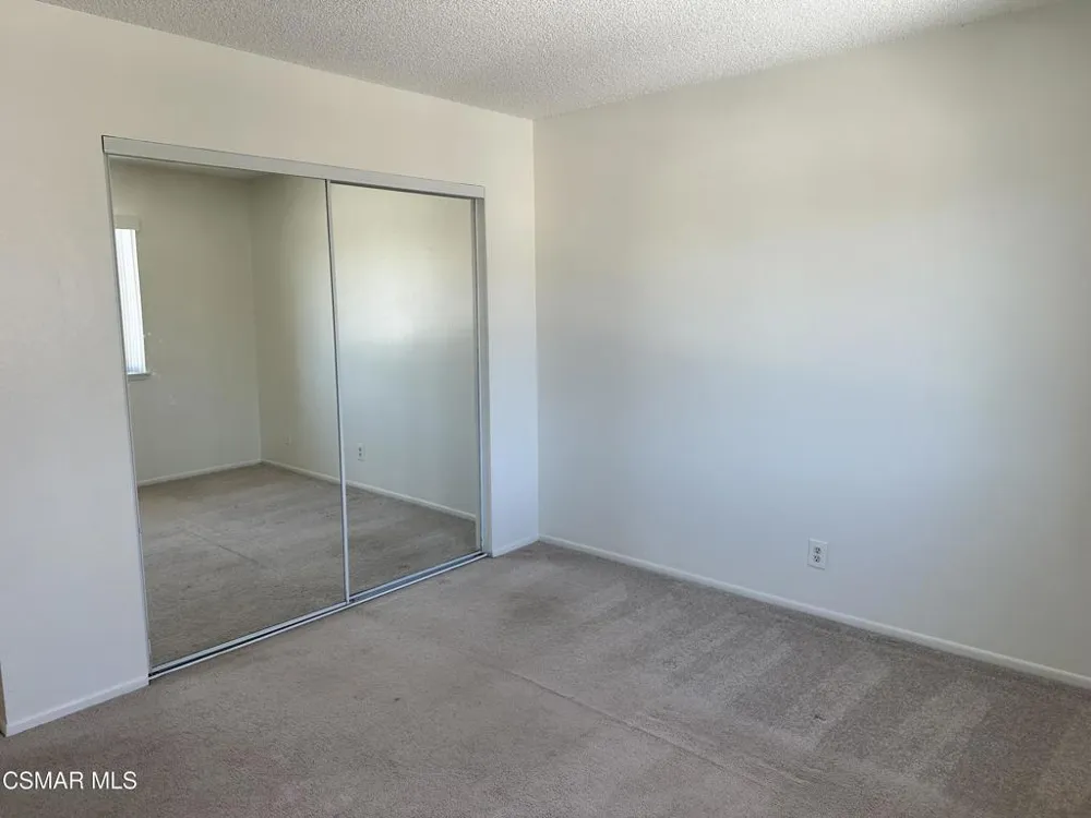 1669 Calle Zafiro Newbury Park, CA 91320