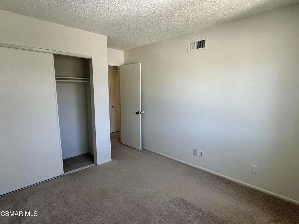 1669 Calle Zafiro Newbury Park, CA 91320