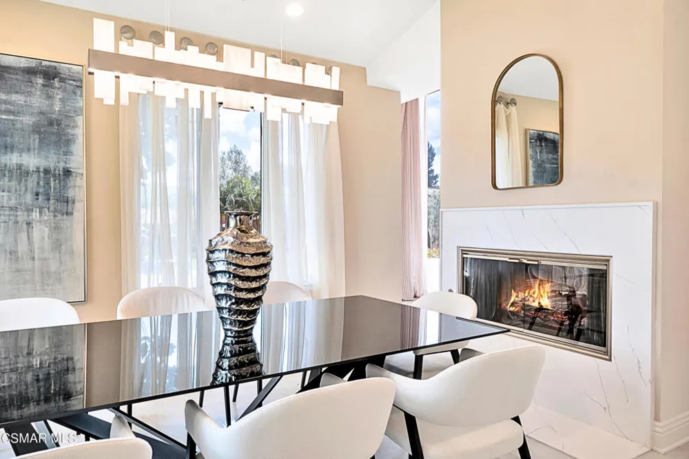 1687 Castlebridge Court Westlake Village, CA 91362