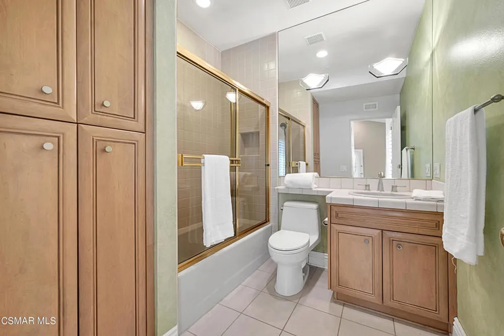 1687 Castlebridge Court Westlake Village, CA 91362