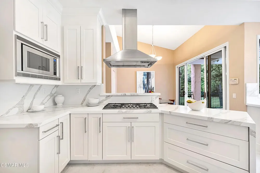 1687 Castlebridge Court Westlake Village, CA 91362