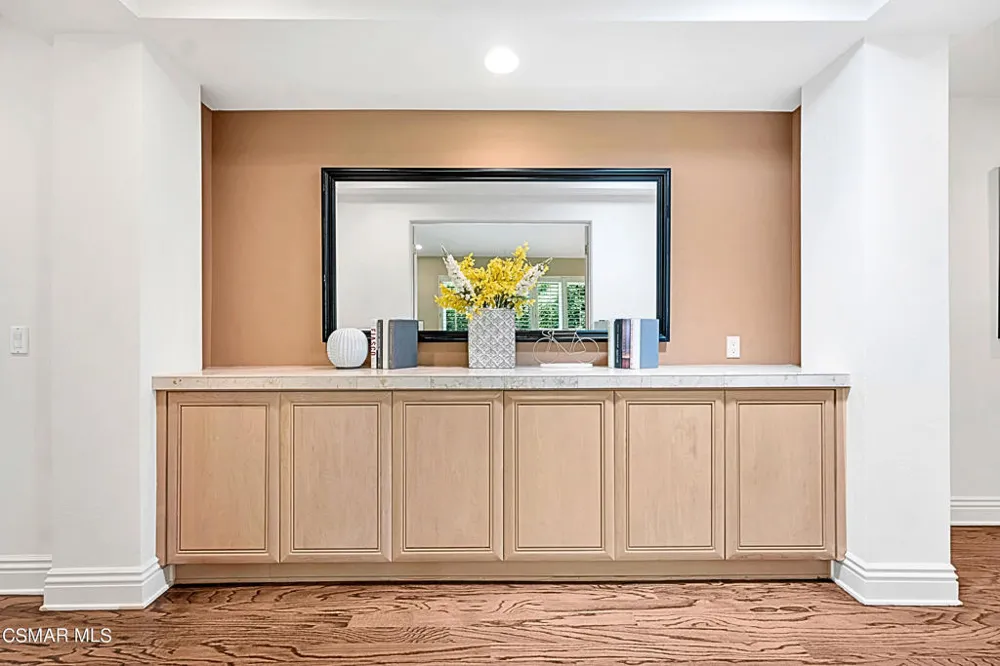 1687 Castlebridge Court Westlake Village, CA 91362