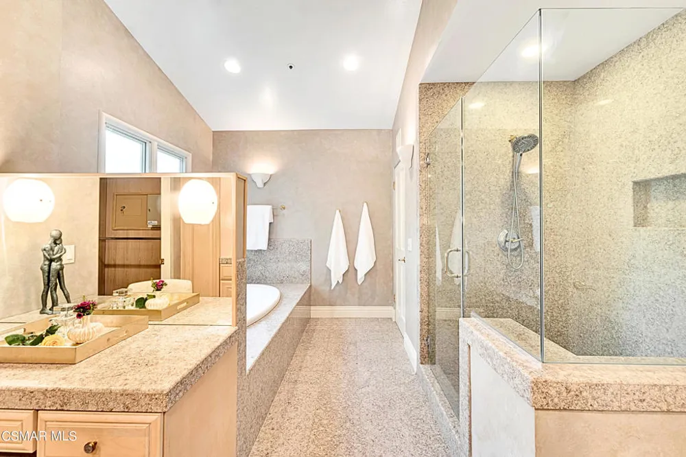 1687 Castlebridge Court Westlake Village, CA 91362