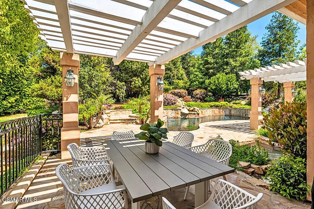 1687 Castlebridge Court Westlake Village, CA 91362
