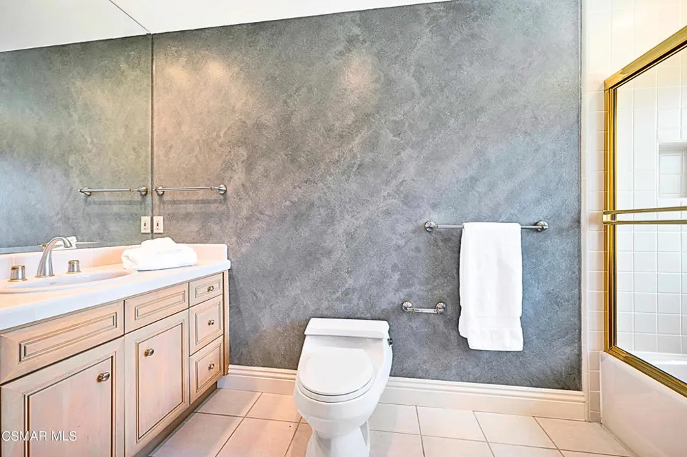 1687 Castlebridge Court Westlake Village, CA 91362