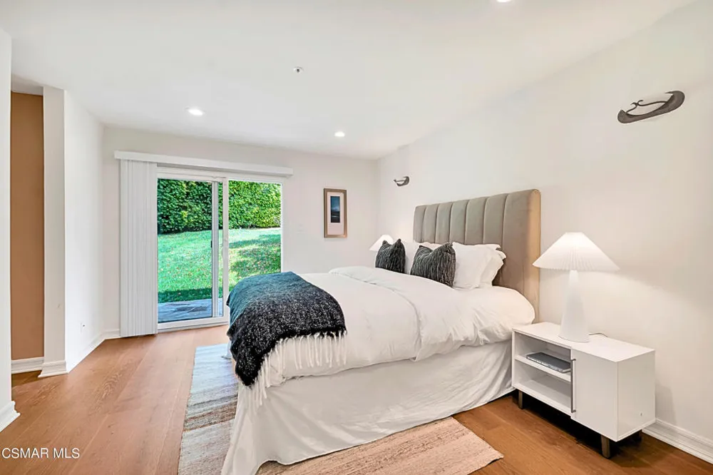 1687 Castlebridge Court Westlake Village, CA 91362