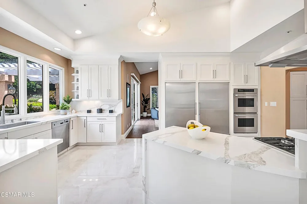 1687 Castlebridge Court Westlake Village, CA 91362