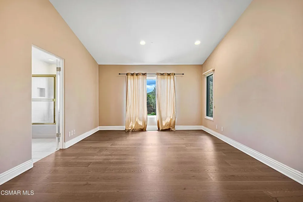 1687 Castlebridge Court Westlake Village, CA 91362