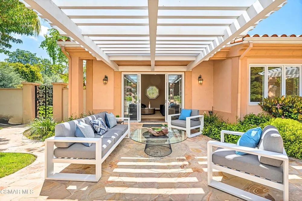 1687 Castlebridge Court Westlake Village, CA 91362