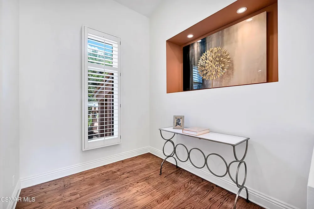 1687 Castlebridge Court Westlake Village, CA 91362