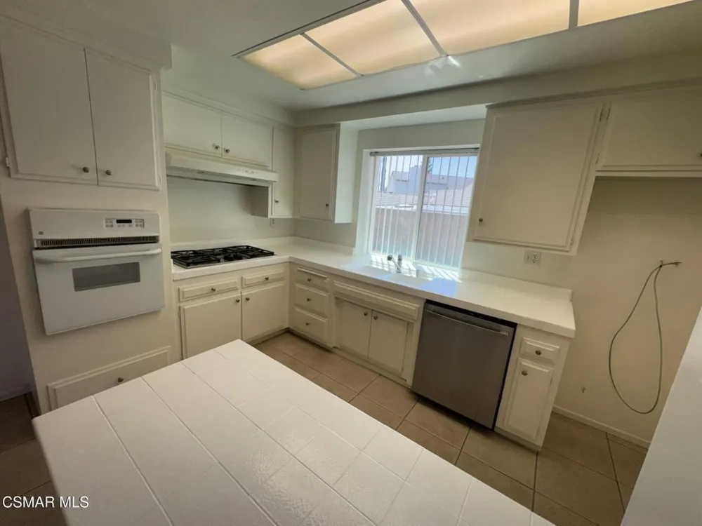 1532 Downing Street Simi Valley, CA 93065