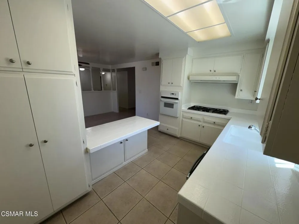 1532 Downing Street Simi Valley, CA 93065