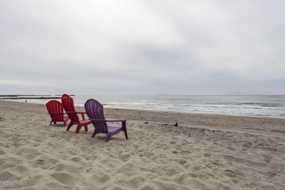 1201 Cornwall Lane Ventura, CA 93001