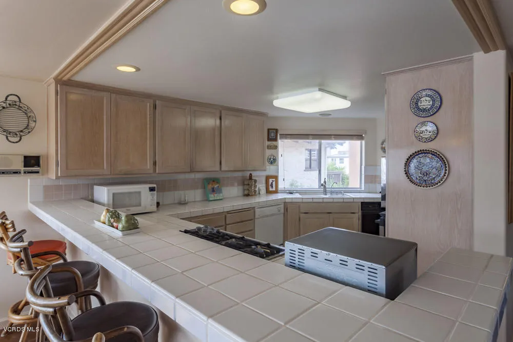 1201 Cornwall Lane Ventura, CA 93001