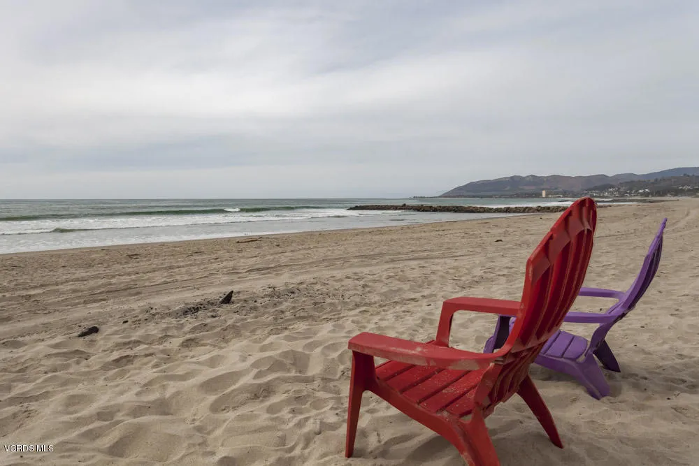 1201 Cornwall Lane Ventura, CA 93001