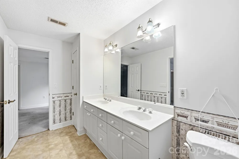 721 Canterbury Road Kings Mountain, NC 28086