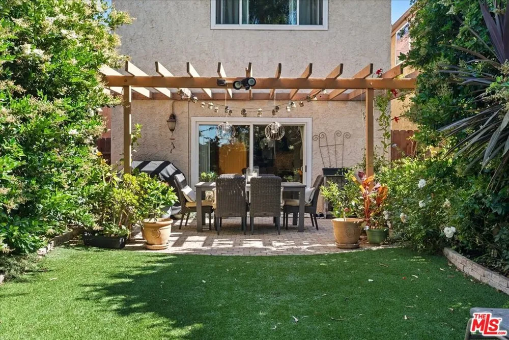 954 W 6th Street San Pedro, CA 90731