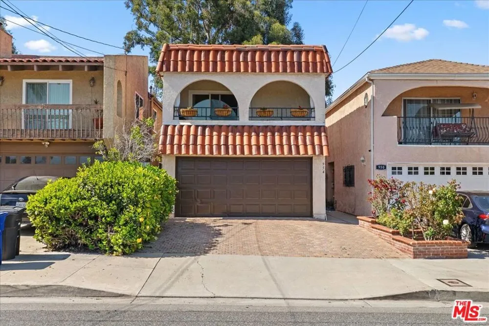 954 W 6th Street San Pedro, CA 90731