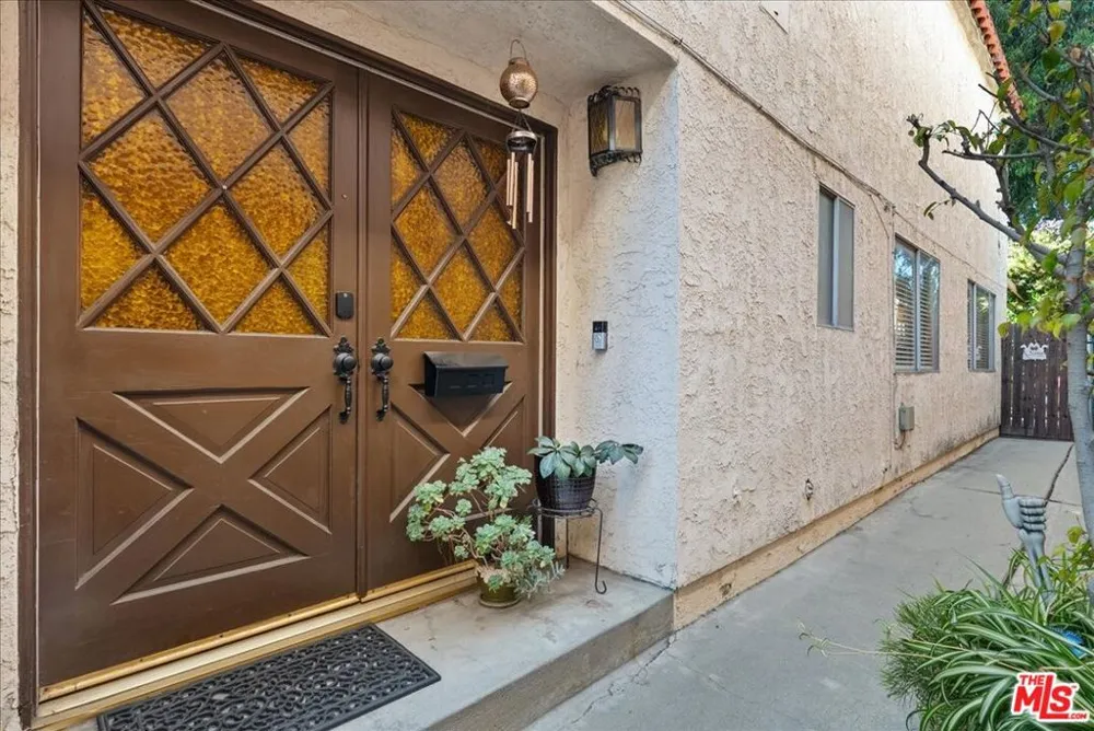 954 W 6th Street San Pedro, CA 90731