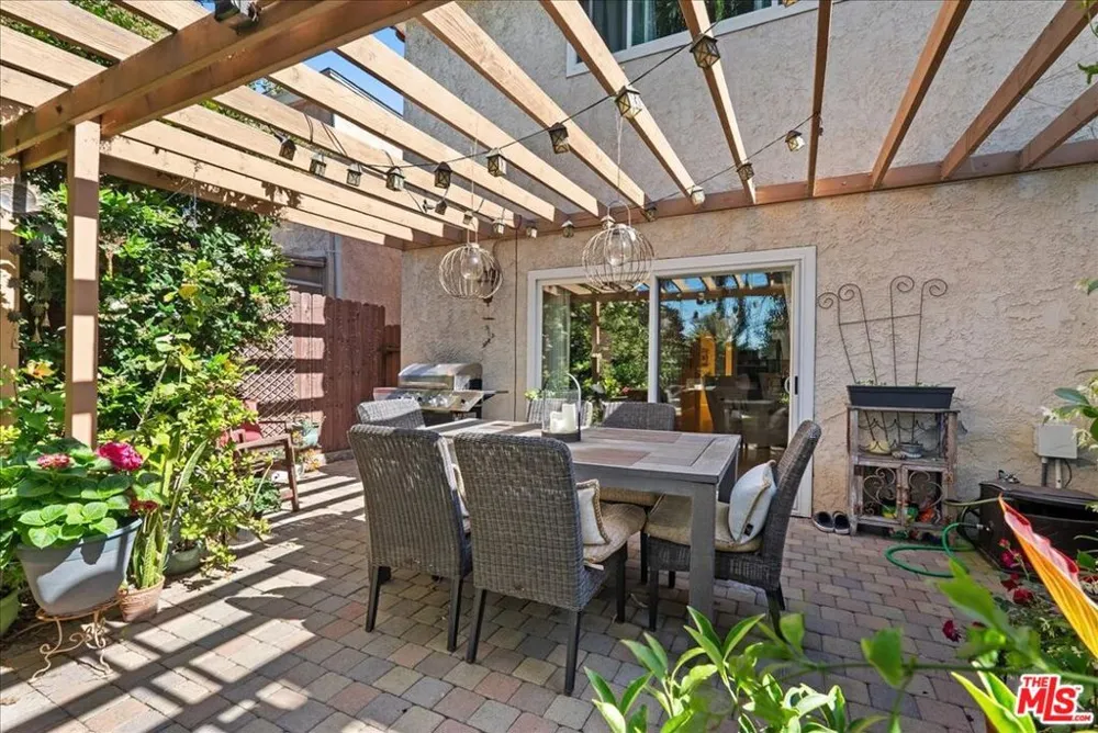 954 W 6th Street San Pedro, CA 90731