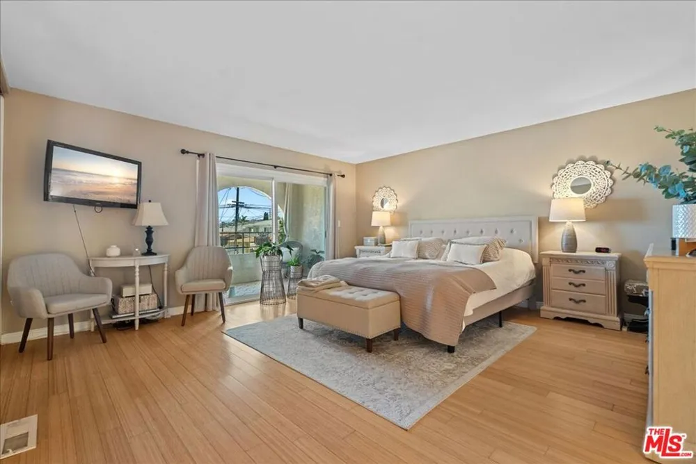 954 W 6th Street San Pedro, CA 90731