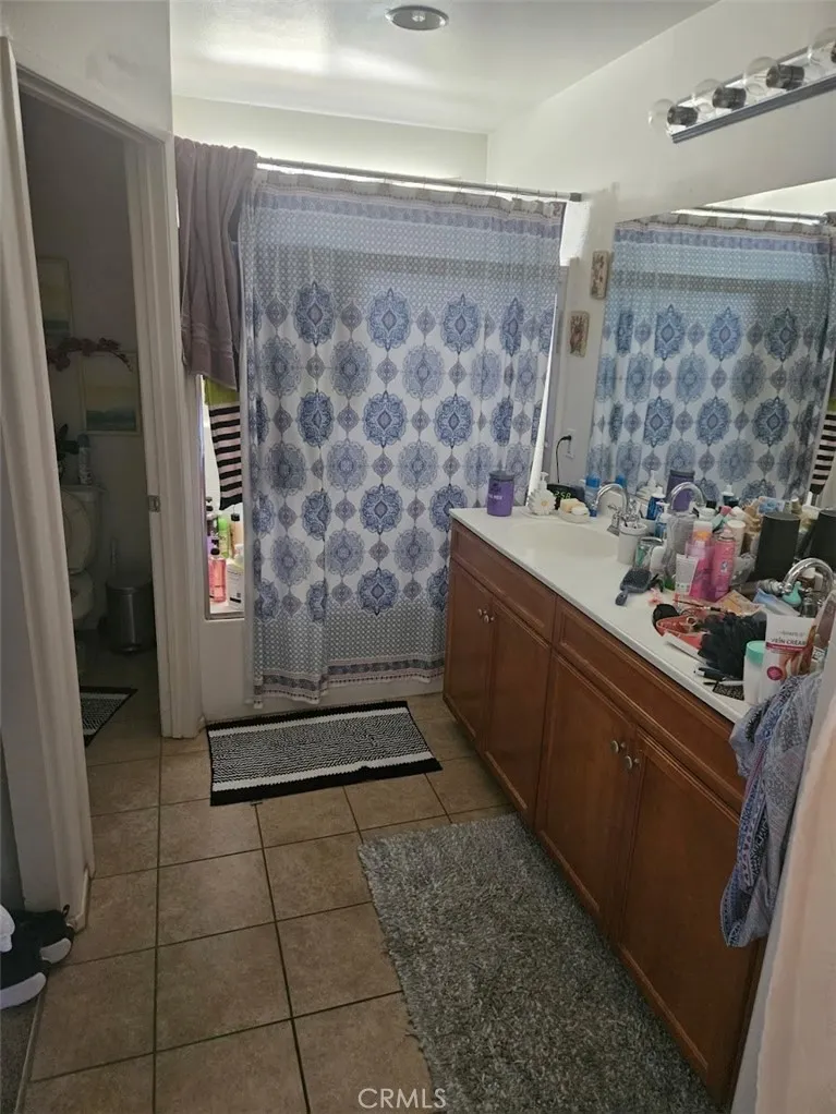10965 Remington Adelanto, CA 92301