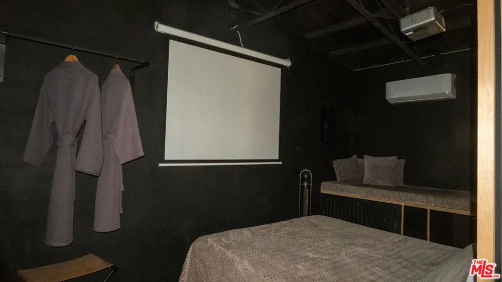 4351 Meriwether Road Twentynine Palms, CA 92277