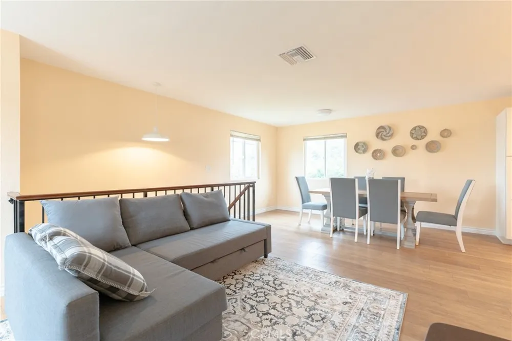 161 May Monrovia, CA 91016