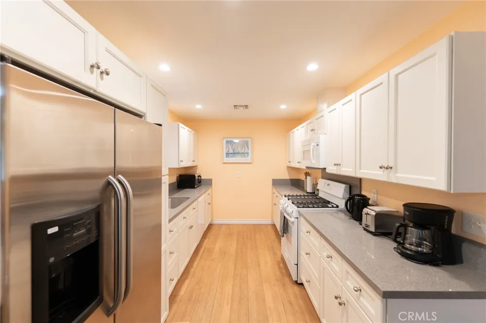 161 May Monrovia, CA 91016