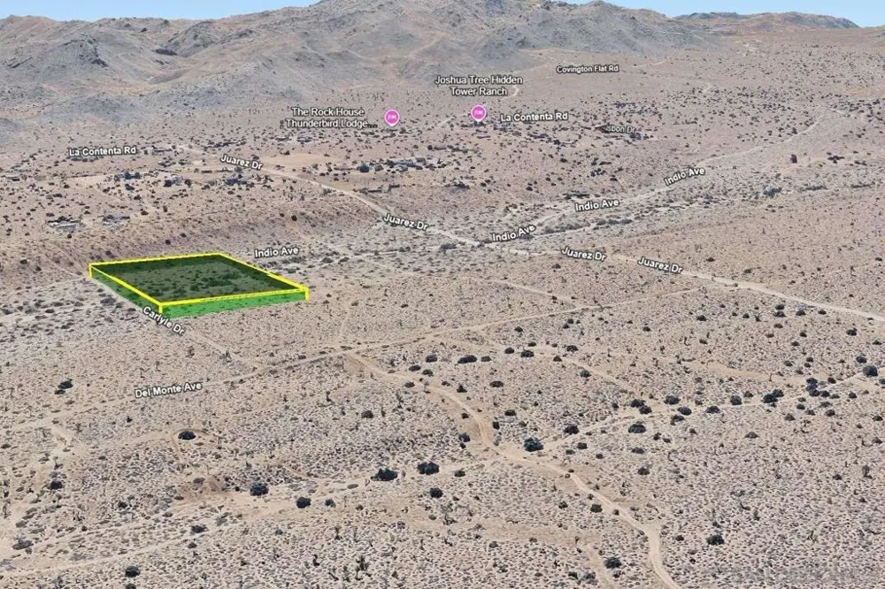 Carlyle DR Yucca Valley, CA 92284