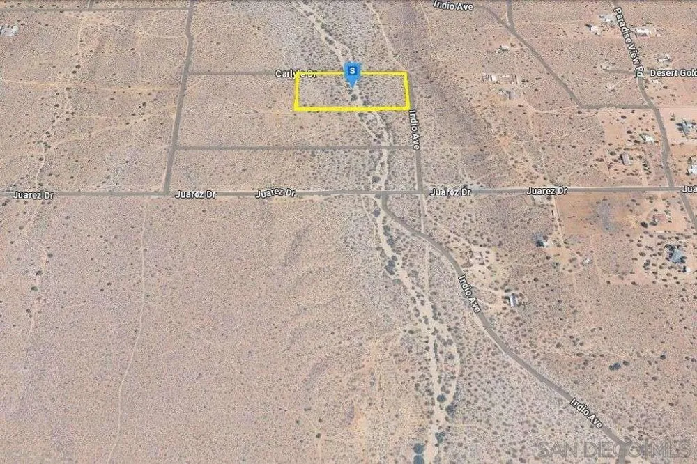 Carlyle DR Yucca Valley, CA 92284