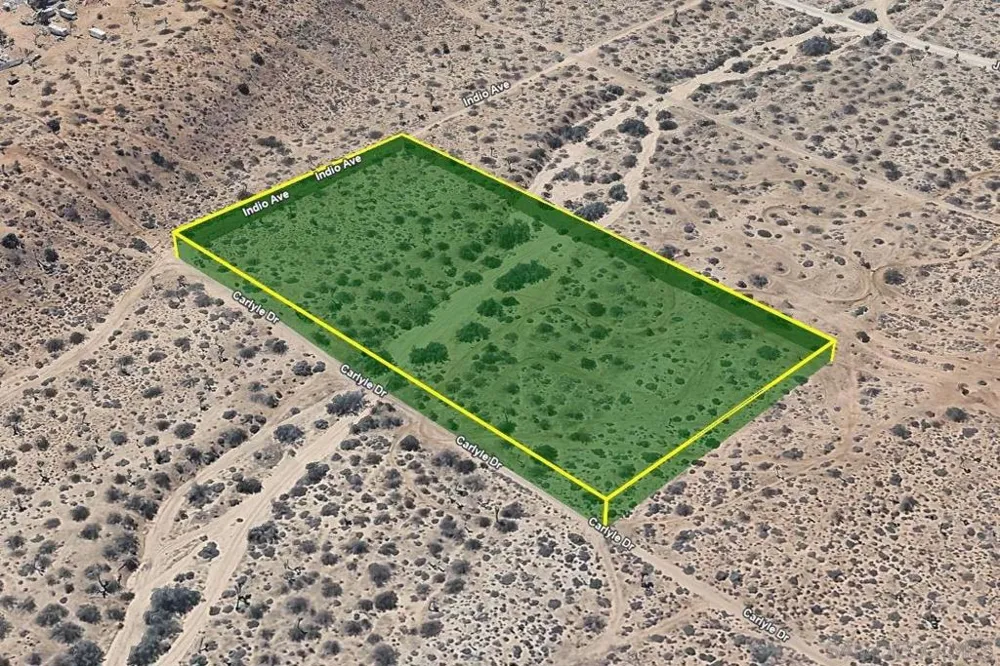 Carlyle DR Yucca Valley, CA 92284