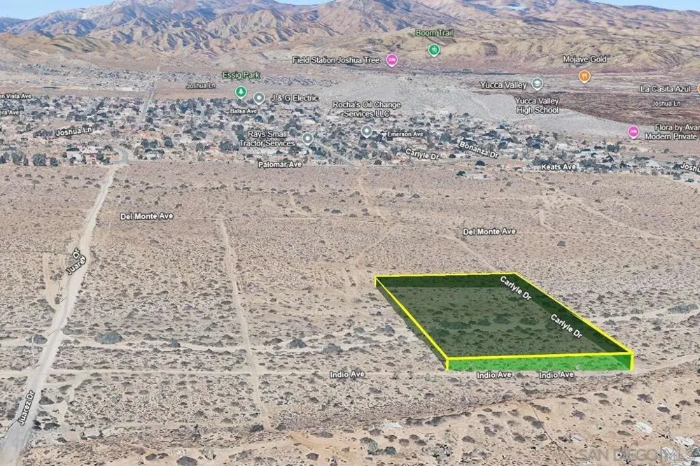 Carlyle DR Yucca Valley, CA 92284