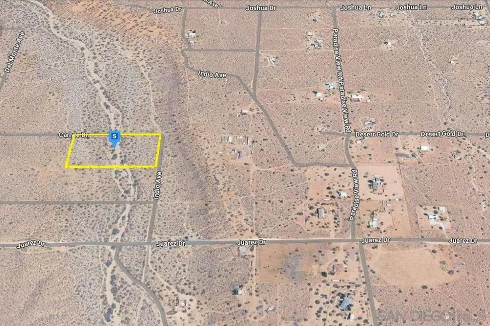 Carlyle DR Yucca Valley, CA 92284