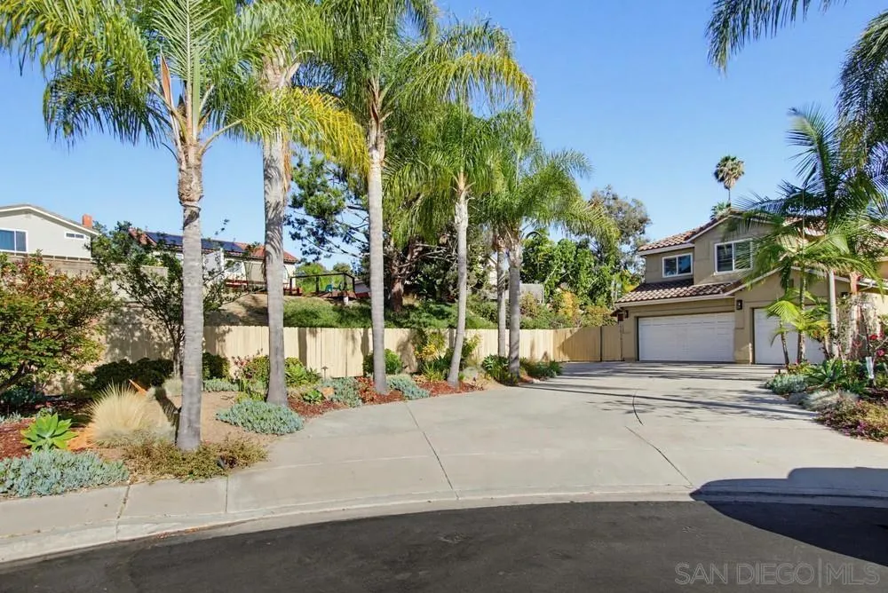 8995 Hampe Court San Diego, CA 92129