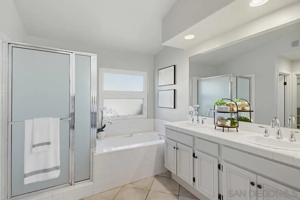 8995 Hampe Court San Diego, CA 92129
