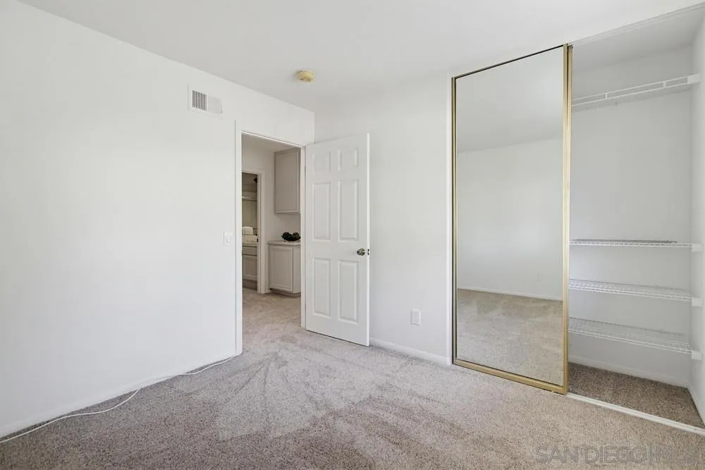 8995 Hampe Court San Diego, CA 92129