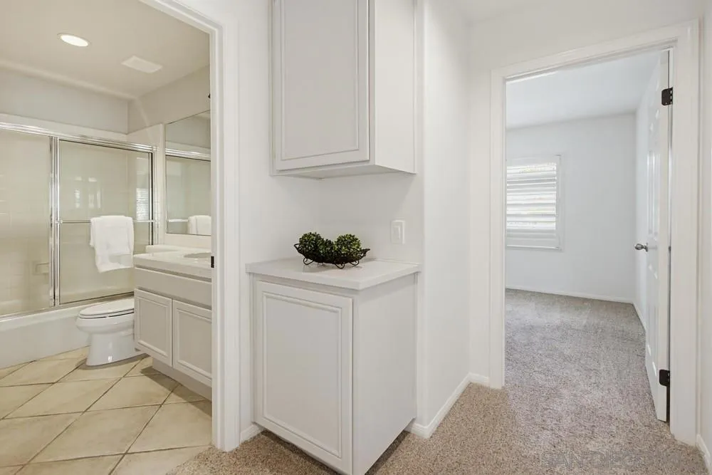 8995 Hampe Court San Diego, CA 92129